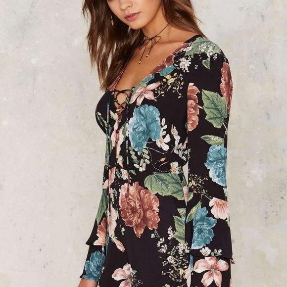 Bardot x Revolve Floral Laceup Bell Sleeve Romper - Picture 2 of 8